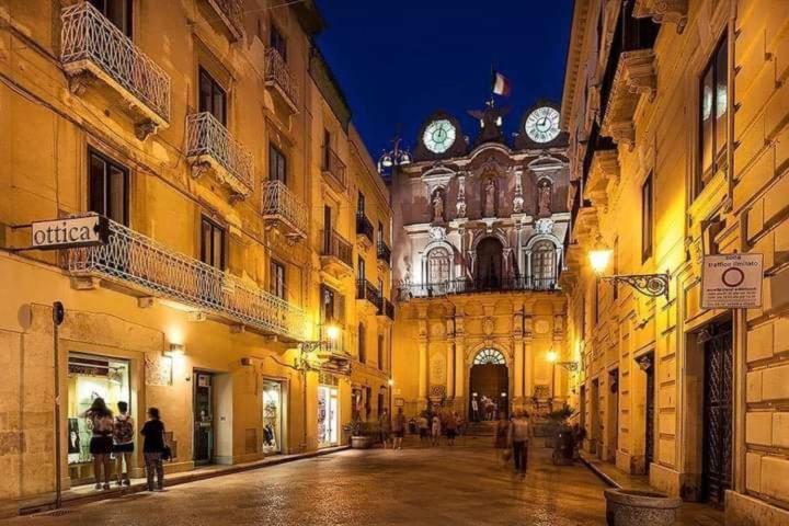 Casa Vacanze Ulisse 特拉帕尼 外观 照片
